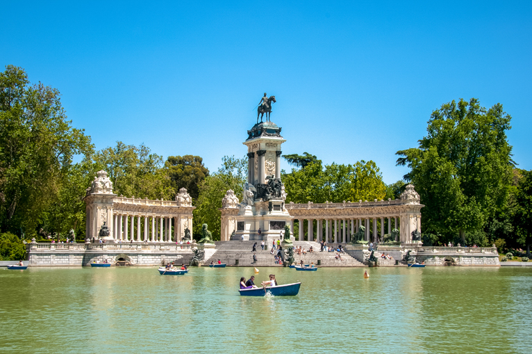 Parque del Retiro: from royal flight of fancy to public park